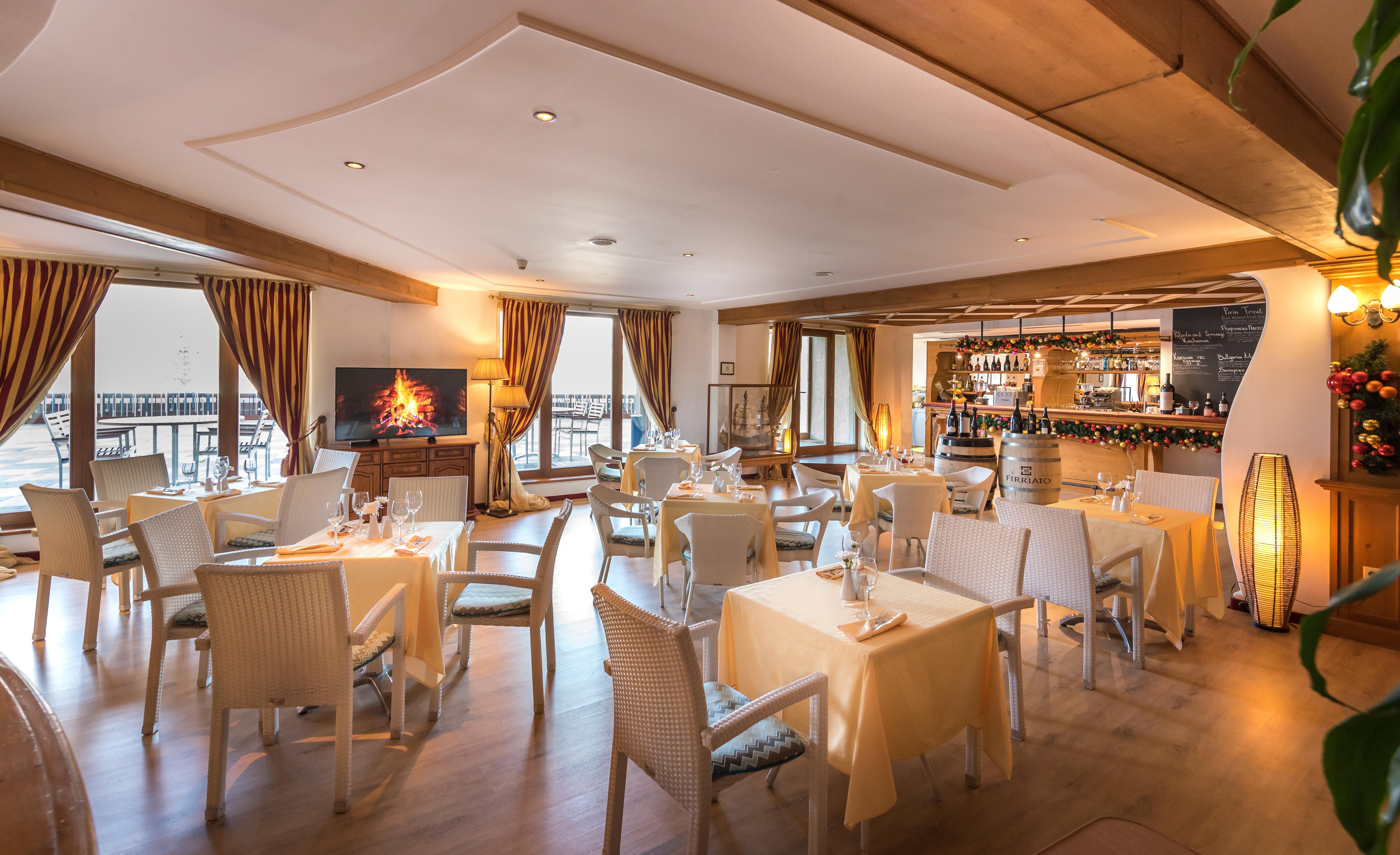 Kempinski Hotel Grand Arena Bansko Eksteriør bilde Restaurant